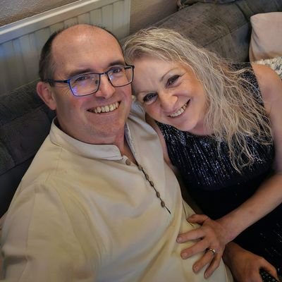 DeniseDeering's profile picture. A Mum, 4 kids between us, Mrs D and a Nanna to 3 grandkids, Caravaner, Bake Cakes, Enjoy cooking.