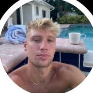 23. I help people/businesses make disgusting amounts of money with TikTok. all my tweets are just my opinions. free discord⬇️
