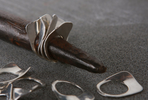 Liat Dadush. 35 years old. Goldsmith and silversmith.
Studied in a private studio of an Israeli master named Yael Shakked.