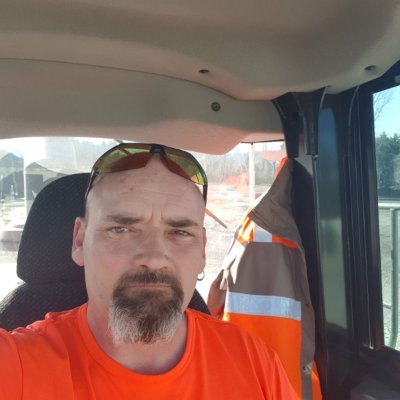 homme bi cherche de nouvelle aventure