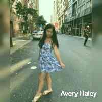 haleya_yeryv39's profile picture. Status update: currently hungry 🍔🍟🌭🌮🥗🍪