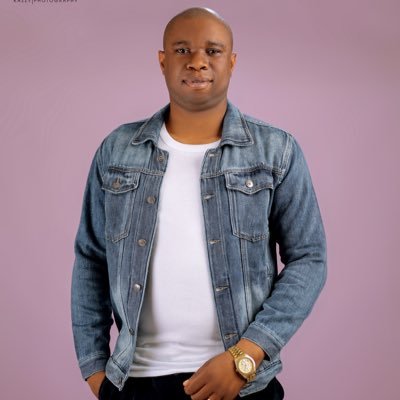 Live band artist , song writer ,multi instrumentalist and a business man
Alumnus @lautechofficial

Bookings, send me an email Femiodewole2017@gmail.com