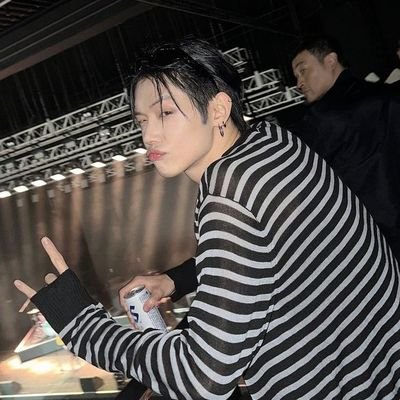 ~ give up yours dreams and die ~
Lee Min-soon leader of cabin 5