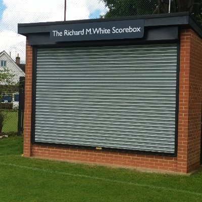 Scorer for @SawboCricket (Sawbridgeworth CC)
Follows @LUFC, @Yorkshireccc and runs @classiccharts. Was described on BBC radio as an