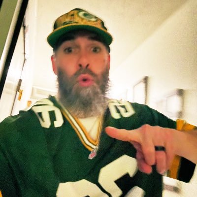 Jeremy958736402's profile picture. Essential worker/ Owner of Greenbay Packers 🧀. Forklift Certified
