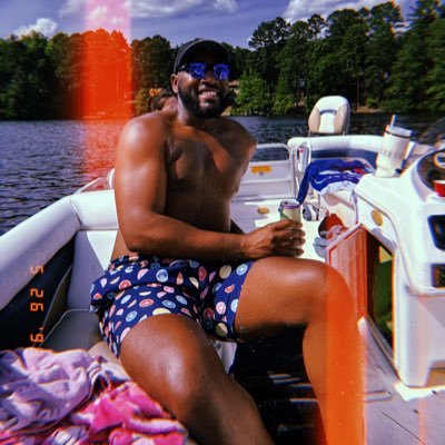 x_Keith's profile picture. ⚓ | Snapchat: Keipac | https://t.co/VTHWAJYcFa