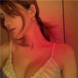 Fumi1870614's profile picture. 大胆なセクシー女子です　 誘惑の瞬間をアップしてます　セクシーな見せ合いをしませんか？　フォローして一緒に楽しみませんか？　#ランジェリー #セクシー　DMこちらから☞　https://t.co/ngPLQqFpu9