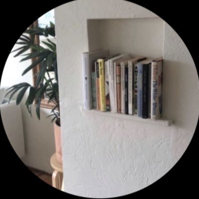 fatvll's profile picture. من كل بحر قطره 🎙📠🌊🪴📚🪔🪵