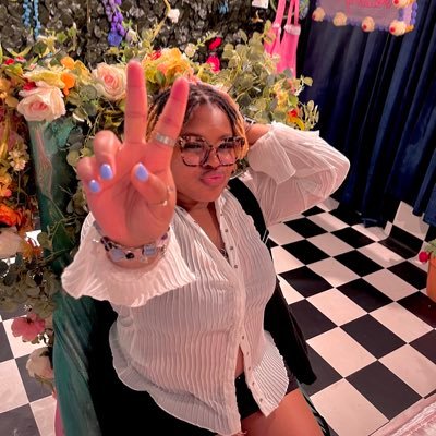9 : #BlackLivesMatter : PVAMU ALUMNA✌🏾 : DKL4L💜 choose peace always✨