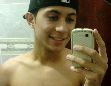 Sou da favela, nunca serei um playboy*