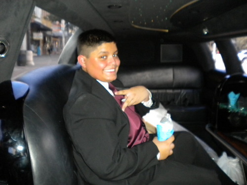 egtovar97's profile picture. I'm cool,great personality and a great guy!!!Any girl is lucky to have a guy who treets her right and that all me!!!