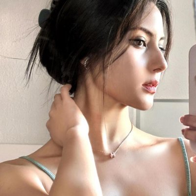 Follow me follow back. (诚信互fo,诚信回关100%,每天关注到上限,请耐心等待)