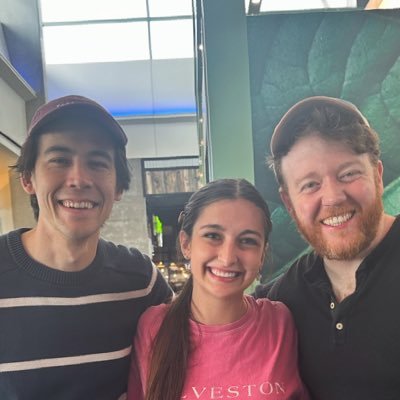 simons_kristina's profile picture. this is a shitposting account. im just a silly goosey girl 🪿🎀🧚🏻✨