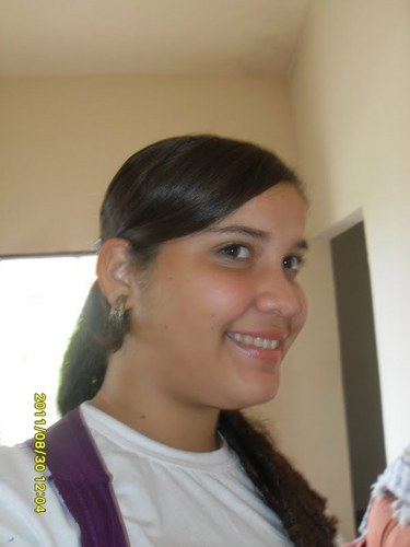 vasculhar o mundo n é dificil.
dificil e encontrar nesse mundo uma pessoa tao especial como vc!!!!