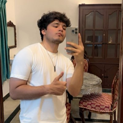 Iam_Pratik23's profile picture. SDE- Private Equites @StateStreet