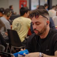 eughe__ (@eughe8) 's Twitter Profile