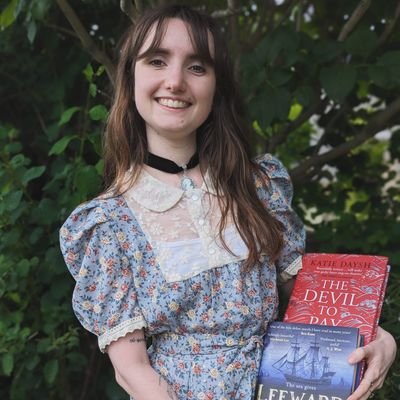 she/her | ace/aro | writer of queer historical fic set on the sea | MOVING TO BLUE SKY (KDAYSHAUTHOR) 💙
