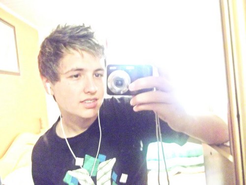 jj_wesley's profile picture. http://t.co/CDGa3NtcFx   

lll Msn wesley.sb55@hotmail.com