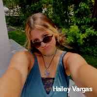 i sing
(sheher)
im in this girl group called boysworld