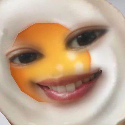 fairuznisrina's profile picture. Trying to be a good 👽