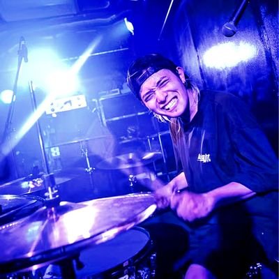 Osaka Drummer age:21 サポートやローディーなど連絡はDMまでお願いします!support:195 ich-kyu-go,さめさめバンド, UNHOLY11etc....