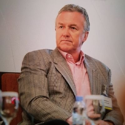 Onlyonexavier's profile picture. Wisdom seeker, coffee lover, vintage man.