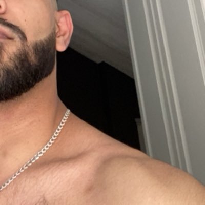 Dylann988's profile picture. Feet and Armpits👀👅