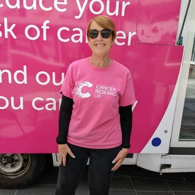 Volunteer Ambassador 2016, Honorary Fellowship 2023 @CRUK Media & London Roadshow Volunteer. Kicker of cancers butt! Proud mumma. My words/views are my own!