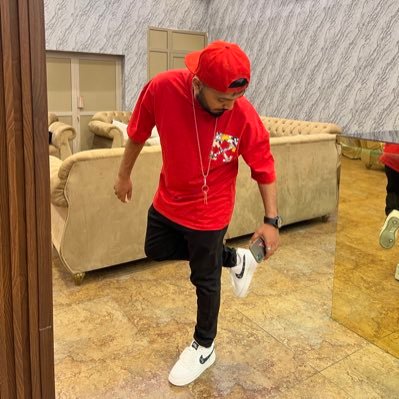 ll3L4ck's profile picture. 𝘖𝘣𝘴𝘦𝘳𝘷𝘢𝘵𝘪𝘰𝘯 𝘤𝘢𝘯 𝘣𝘦 𝘮𝘰𝘳𝘦 𝘪𝘯𝘧𝘰𝘳𝘮𝘢𝘵𝘪𝘷𝘦 𝘵𝘩𝘢𝘯 𝘤𝘰𝘯𝘷𝘦𝘳𝘴𝘢𝘵𝘪𝘰𝘯😜SnapChat- ll3adllvllash