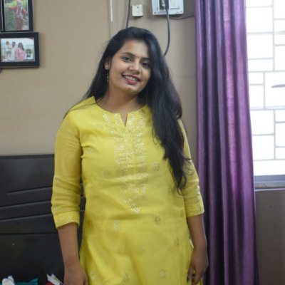 Pooja_ris1996's profile picture. 