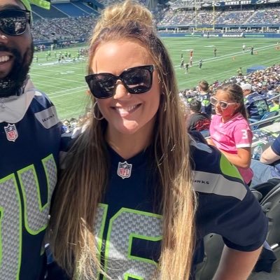 wolkena's profile picture. Communications professional in Seattle. Interested in film, television, animals, civil rights, fashion, sports and wine. Go Hawks!