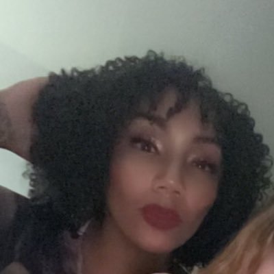 NicoleShajalis's profile picture. 