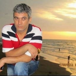 31شهریور1353درایران وبابلسرمتولدشدم اما تا چندسال قبل دربابلسرنبودم ودرحال حاضرچندسالی هست ساکن بابلسرم ومجردم