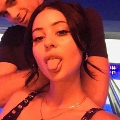 dolly8k's profile picture. 20 — nsfw