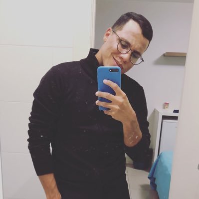 ArtzyOg42897's profile picture. 