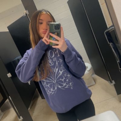 ReaganM6969's profile picture. 