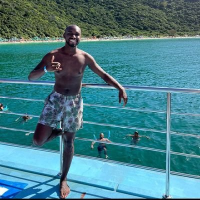 ton_fernan's profile picture. Fé em Deus 🙌🏾 /
Fé no Flamengo ❤🖤 /
Fé no Amor 👨🏽‍❤️‍👨🏿 /
Fé nos Astros ♌  /
Fé na Beija-Flor 💙🤍