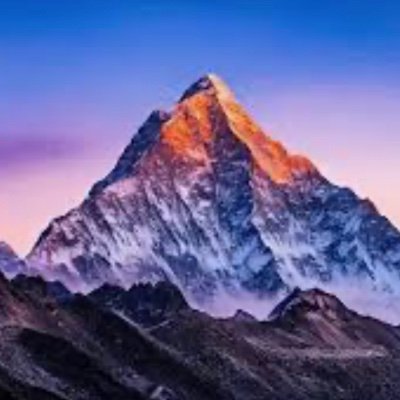 ezymuny's profile picture. 