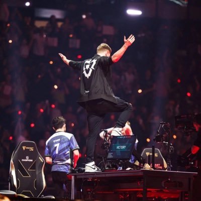 RVsLyt's profile picture. 