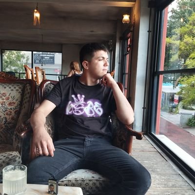 oneremirhan678's profile picture. hayata bakış açım