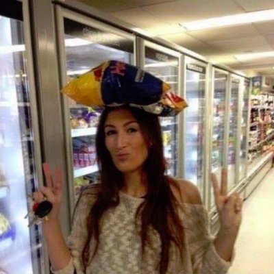 claquineta's profile picture. ...