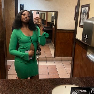 27. ♏️ FMOIG @__lenadagoddess_ SC: leenalen
