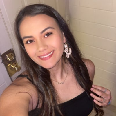 Iām a Mama to the most beautiful girl in the world šø/. 24 yrs old