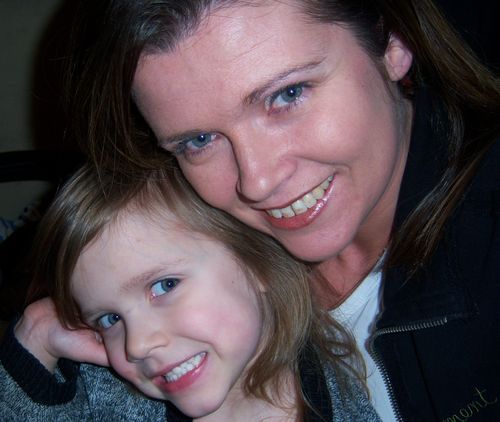 Angel422's profile picture. Just looking to keep up with everyone..