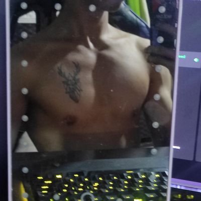 nximnot's profile picture. everybody here is dying