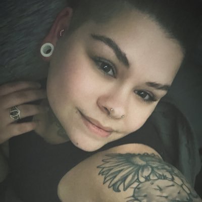 AleahKidimkus's profile picture. “I’m the one who took the fall, your parents screamed and blamed it on me. Sent you off and prayed my gay away that Sunday” - Ashnikko 🍊