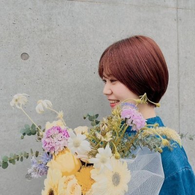 chocon_31's profile picture. 1996｜Fukushima→Yamagata→Tokyo｜お花｜うつわ｜古道具｜趣味が高じて時々、山形でお花屋さんに｜普段は(株)リヴァでブランドづくり