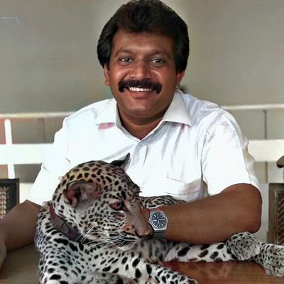 இன்னாது இனன்இல்ஊர் வாழ்தல் - (இனத்தவராக நம்மேல் அன்புடையார் இல்லாத ஊரில் வாழ்தல் துன்பமானது) #குறள். Belong to the Tamilian stock. RTs are not endorsements
