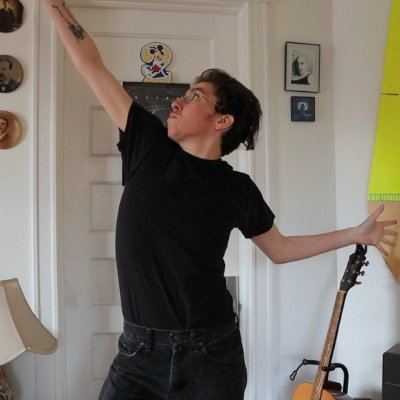 nedjorts's profile picture. he/they/knucklehead/ned