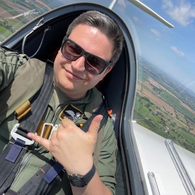 adamwhite_'s profile picture. 33, Lincolnshire, Offshore Aviation Operations Manager 🚁⛴ Private pilot licence holder ✈️ Gliding instructor